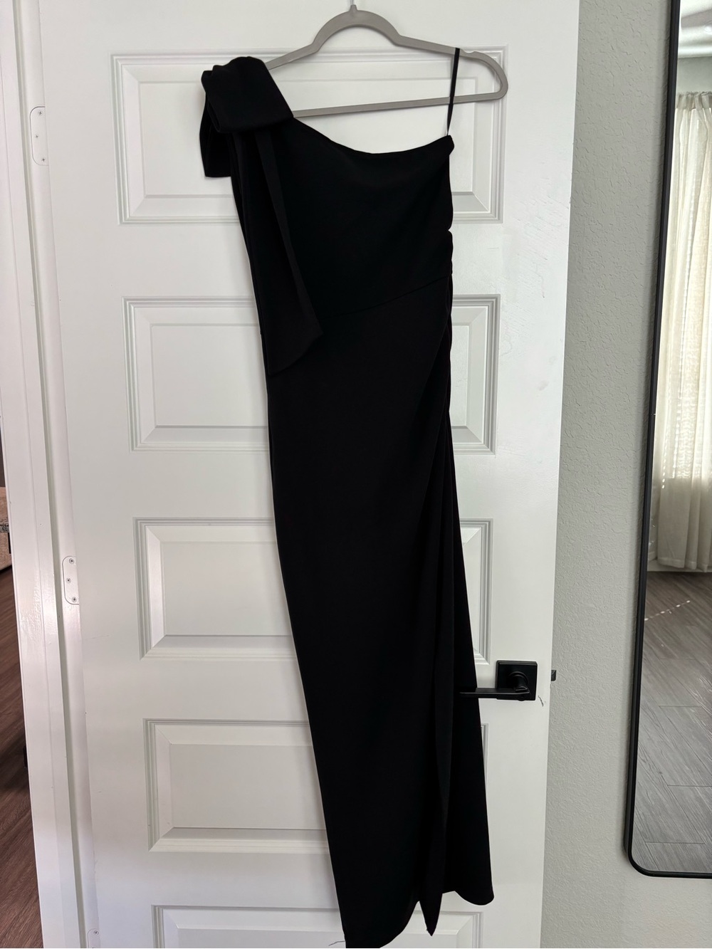 One-Shoulder Black Evening Dress with Draped Bow Detail